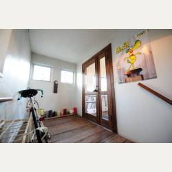 ayumilog | Chiba | 館山 Cafe Tsumugi | 階段を上がると別空間が! ayumilog | Chiba | 館山 Cafe Tsumugi | 階段を上がると別空間が!