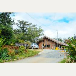 ayumilog | Okinawa | やちむんの里 | 島袋常秀工房「うつわ家」ギャラリー ayumilog | Okinawa | やちむんの里 | 島袋常秀工房「うつわ家」ギャラリー